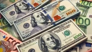 سعر الدولار يعاود النشاط المتذبذب عند 47.47 جنيه للشراء في بنك الإسكندرية